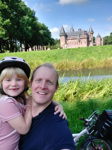 Verder ging het, langs een kasteel