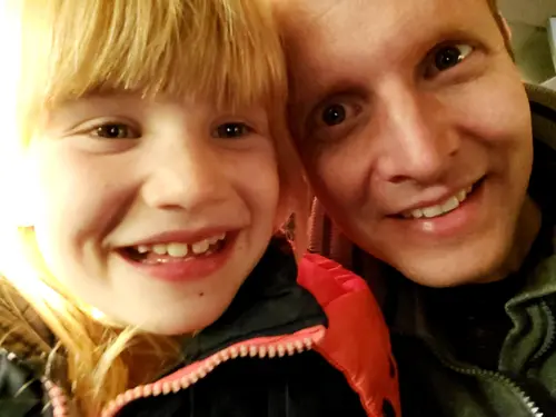 Al snel na de finish kan Eva weer lachen, het is gelukt!